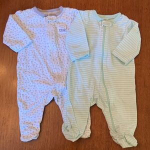 🍊5/$25 Carters Cozy Star Blue and Green Baby Footies size 3m